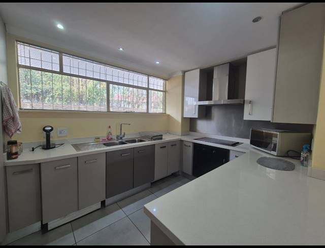 2 BEDROOM SECTIONAL TITLE FOR SALE IN THREE RIVERS PROPER